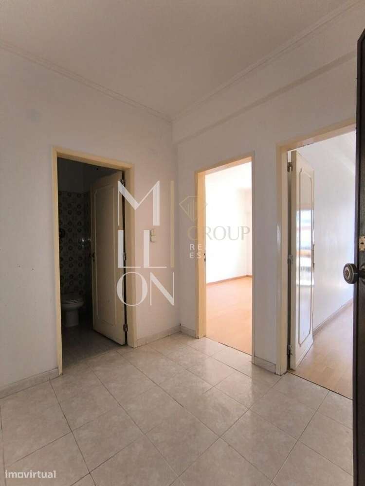 Apartamento T2 | Localização Premium em remodelação total - Grande imagem: 4/29