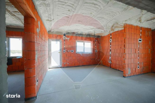 Casă cu 4 camere de vânzare în Sântandrei-16