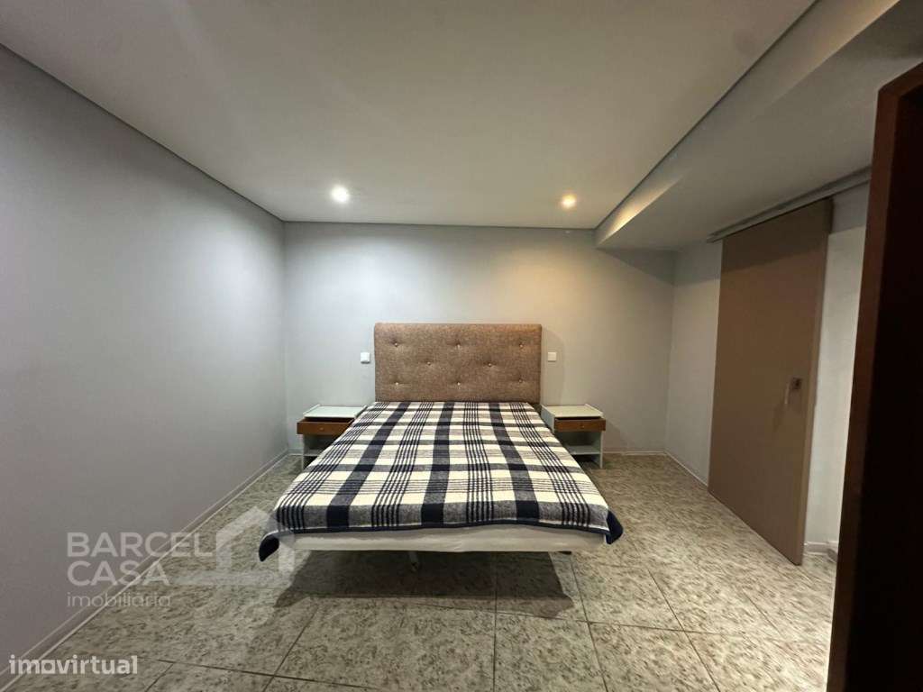 Moradia T3 com duas habitações independentes em Deocriste - Viana d...-12