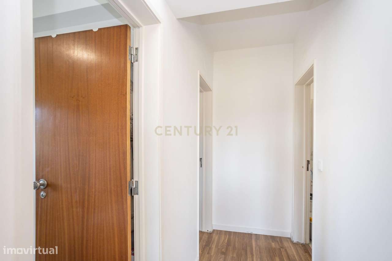 Apartamento T3 Remodelado em São Domingos de Benfica | 2 WC-14