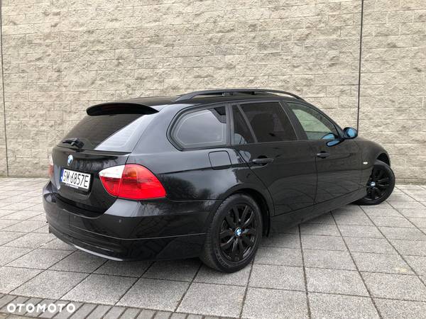 BMW Seria 3 320i - 8