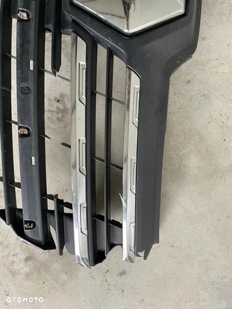 RENAULT TRAFIC IV GRILL atrapa - 2