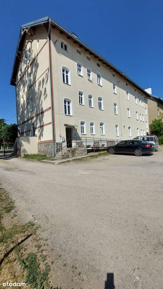 Słoneczne mieszkanie na pierwszym piętrze-10