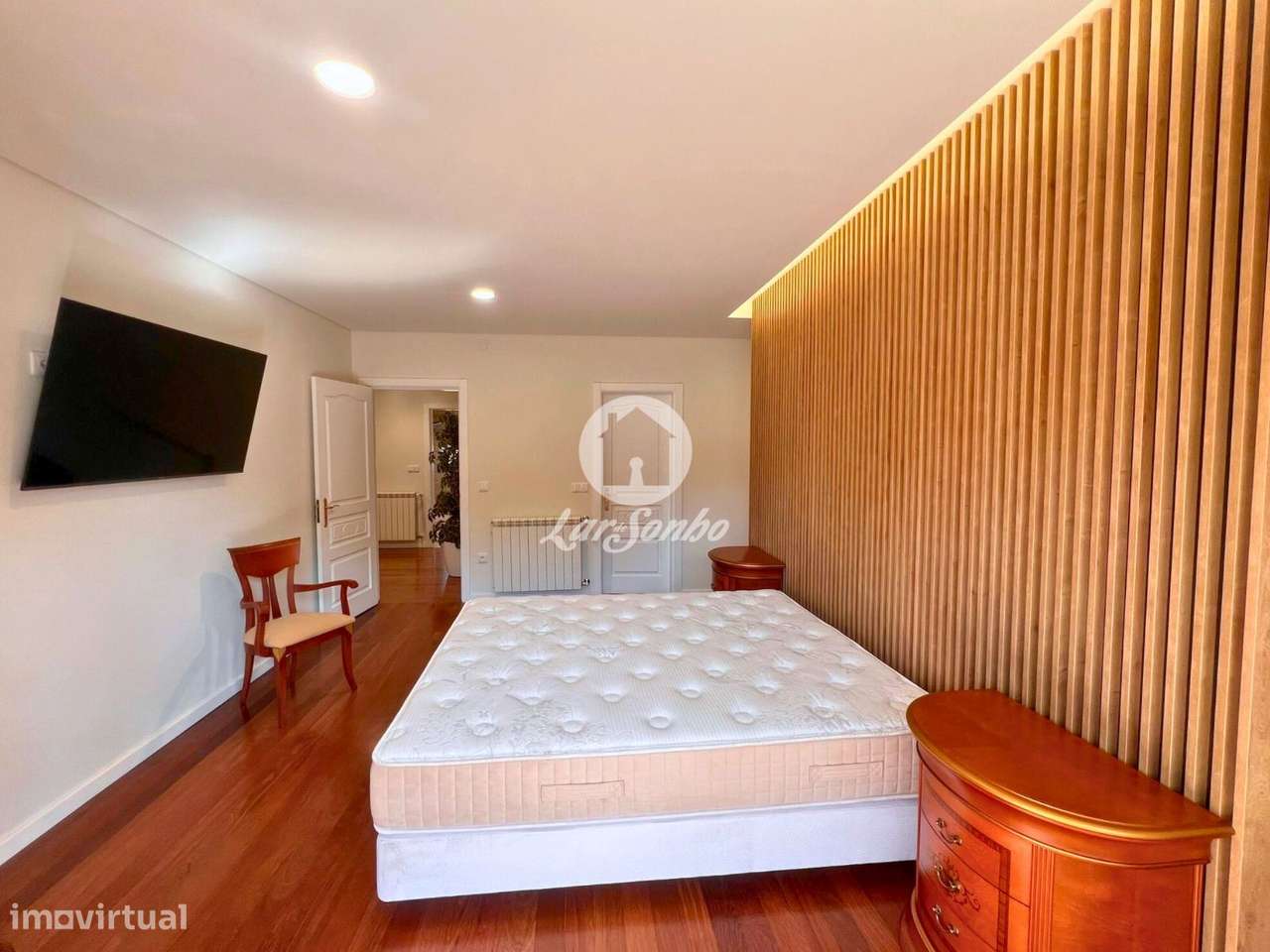 Moradia com acabamentos de Luxo - Grande imagem: 4/31