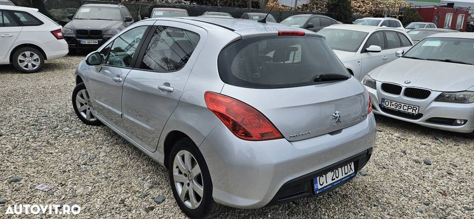 Peugeot 308 1.6HDi Confort Pack - 23