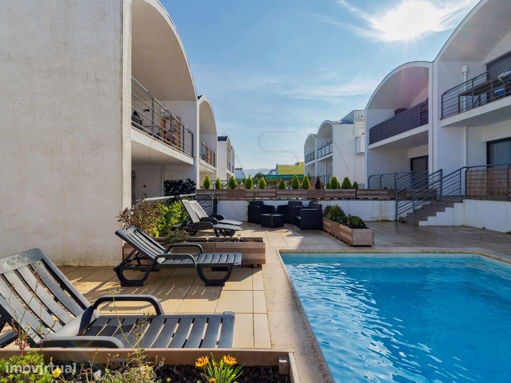 Apartamento T1 +1 com parqueamento em condomínio com piscina, Condo... - Grande imagem: 3/29