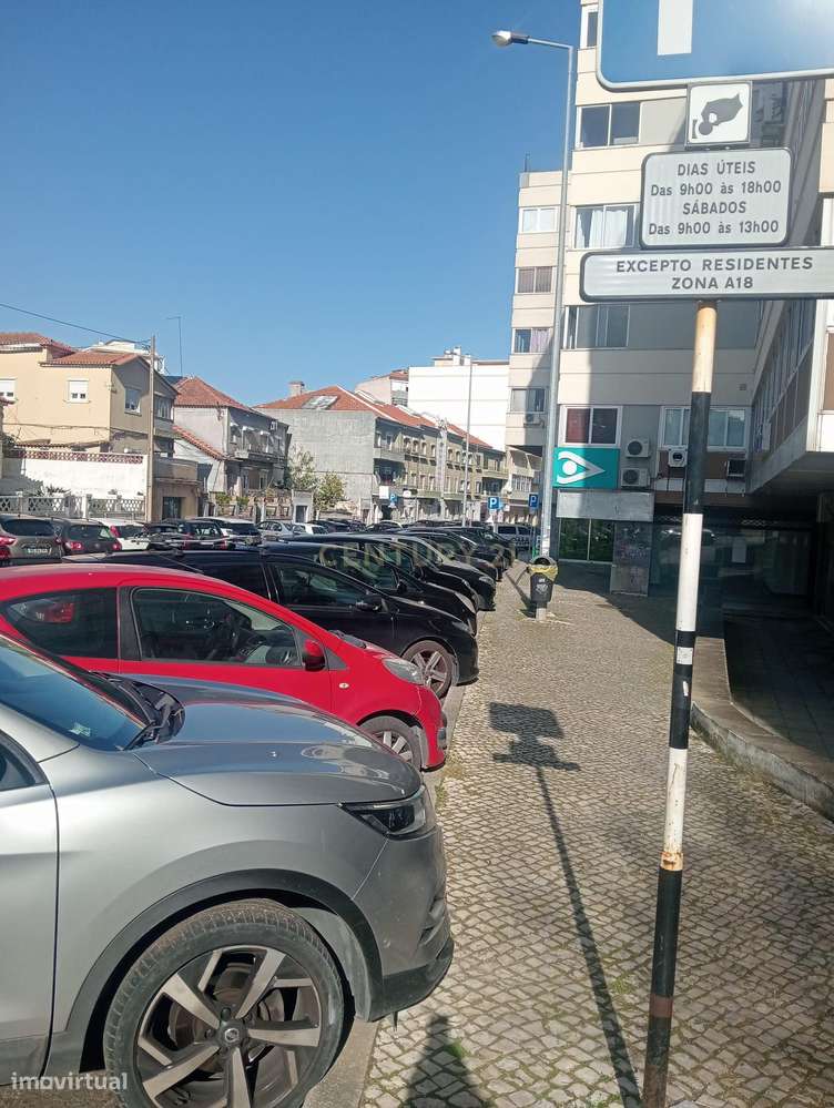 T1 Usado Centro Almada - Oportunidade Única!-9