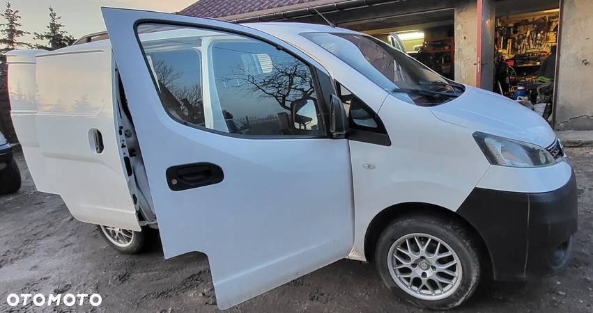 Nissan NV200 - 5