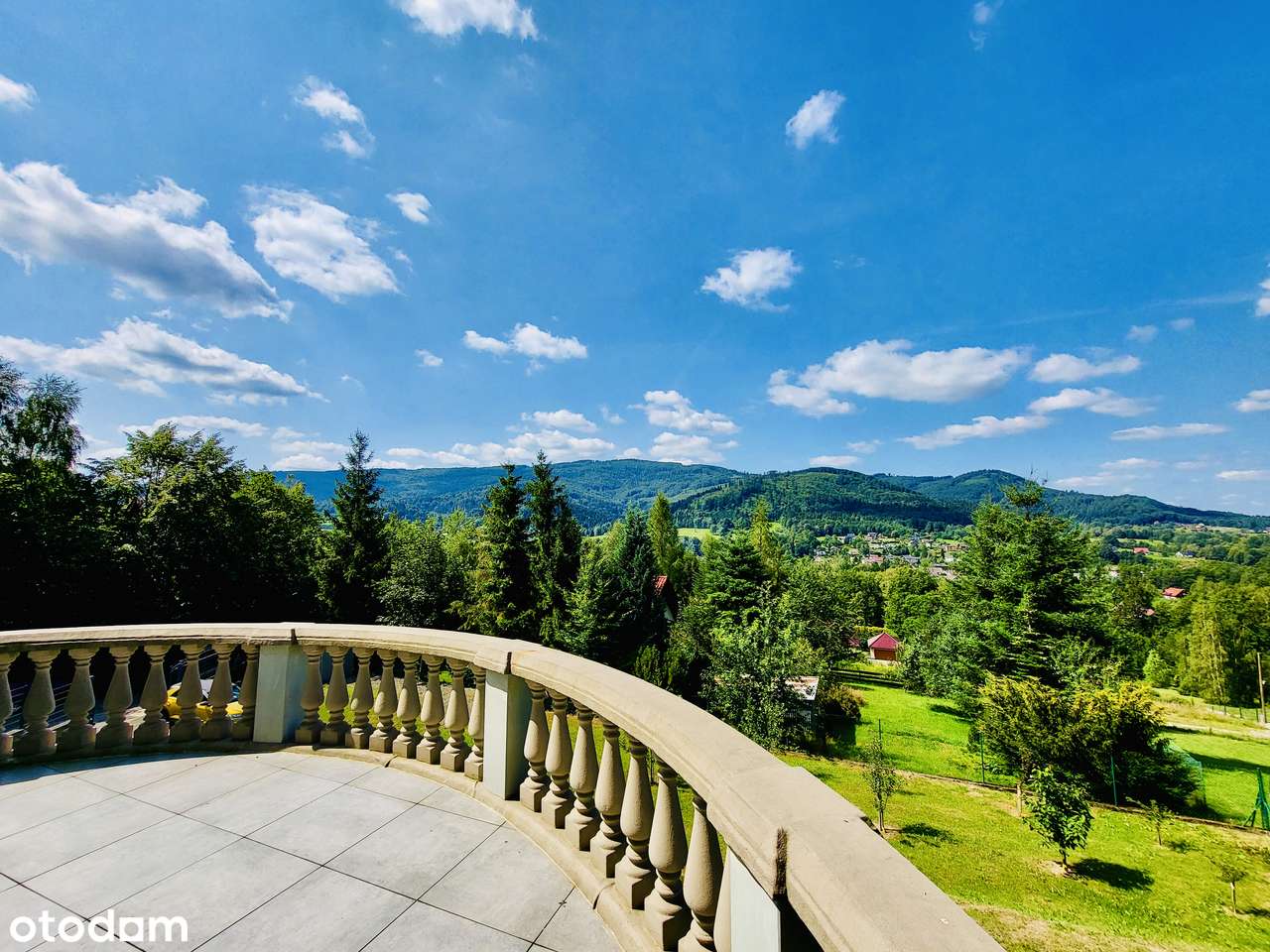 Willa z kamiennym widokowym tarasem pod lasem i blisko rzeki BRENNA-7