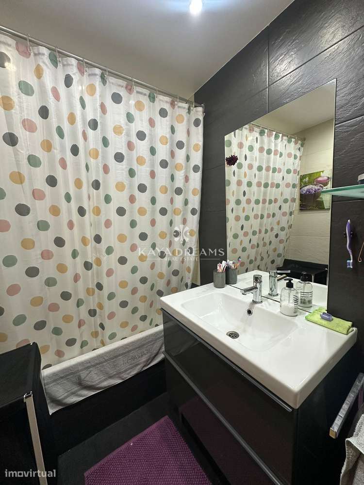 Excelente T3 Renovado em Santo António dos Cavaleiros, Loures-13