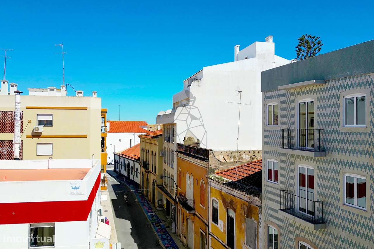 Viva o Encanto da Cidade Antiga - Apartamento com Tetos Altos e Muito-50