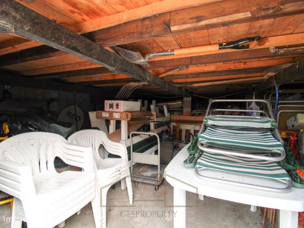 Casa de Madeira, em lote com 400m2, na Lagoa de Albufeira - Sesimbra-31