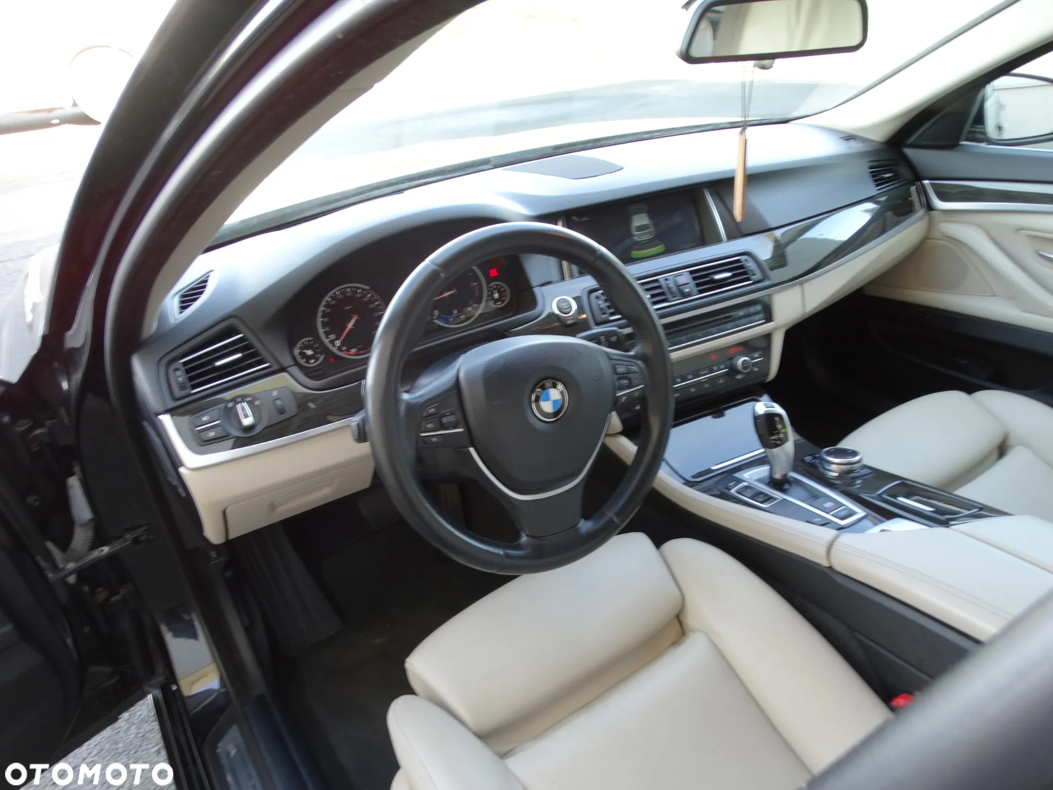 BMW Seria 5 520d Touring Luxury Line - 23