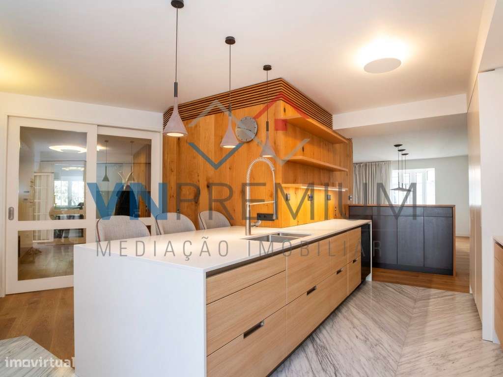 Belíssimo apartamento totalmente remodelado com materiais topo de gama-19