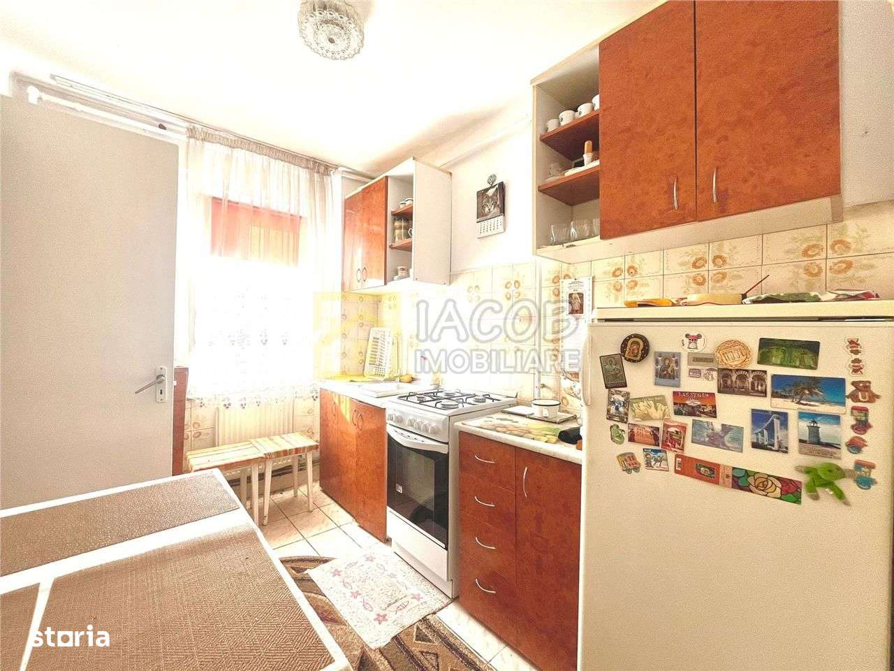 Apartament cu doua camere semidecomandate, zona Aviatori, Bacau-10