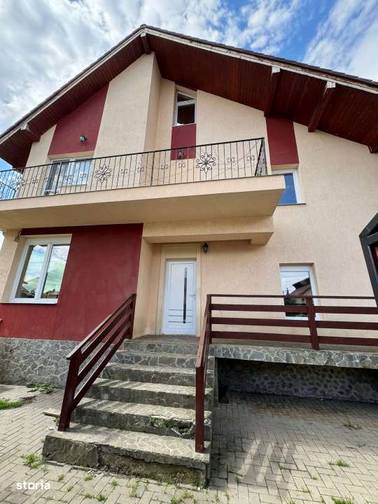 Casa cu pozitionare buna in Cristian-4