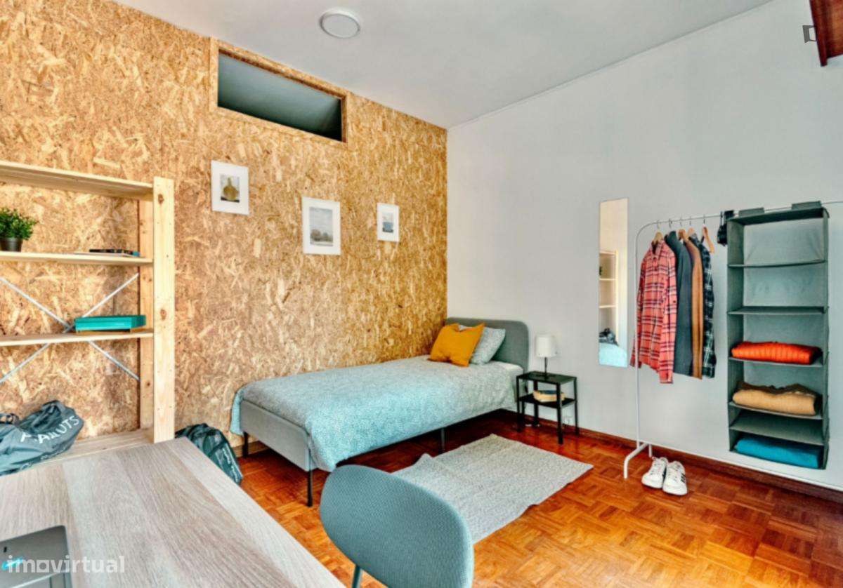 Quarto - localizado em Paranhos Porto - Grande imagem: 4/6