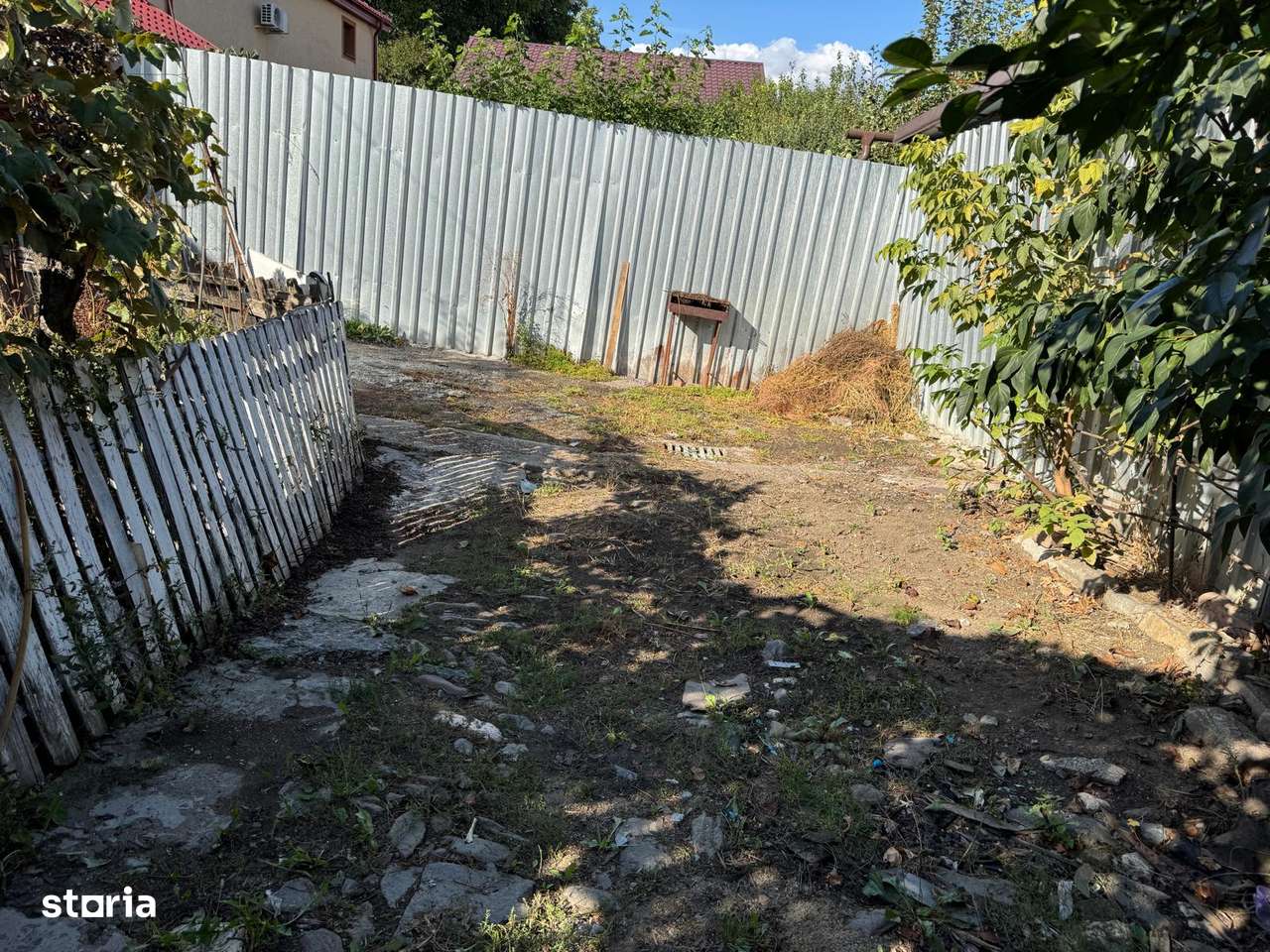 52.500 Euro- 293 m.p. teren si casa batraneasca in mun. Galati - Imagine principală: 5/5