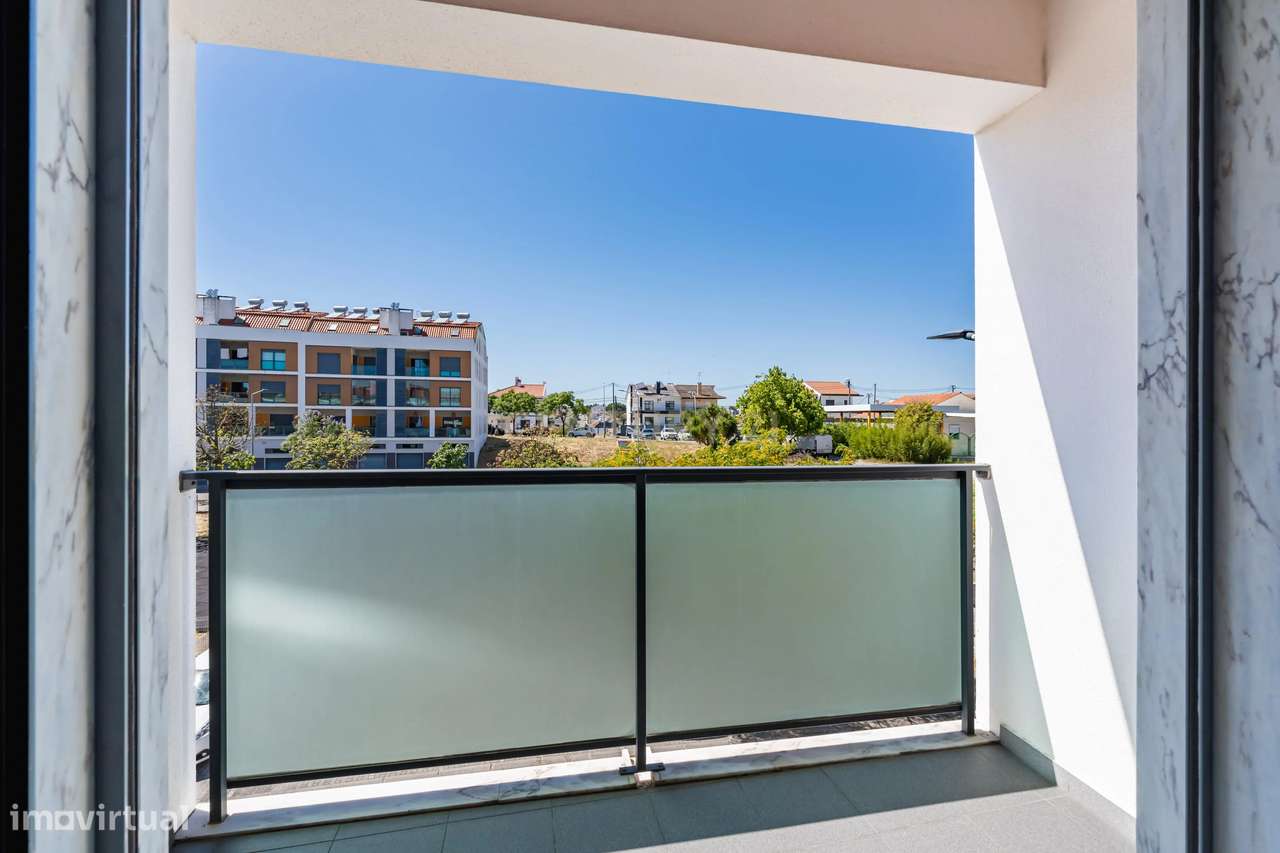 Excelente Apartamento T3+1 Duplex na Quinta da Fábrica, Vale de Milhaç-24