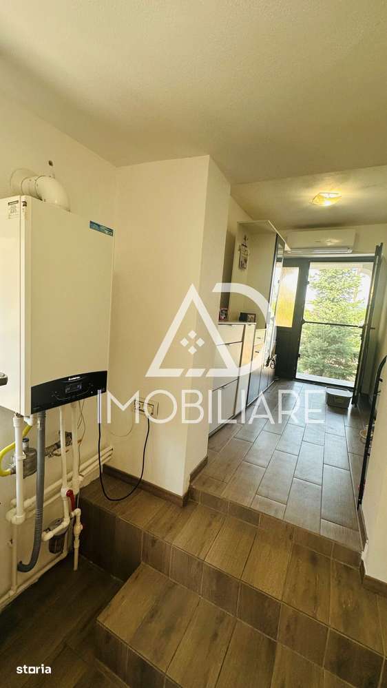 Vânzare casa situată pe Bld. Ecaterina Teodoroiu - Imagine principală: 5/12