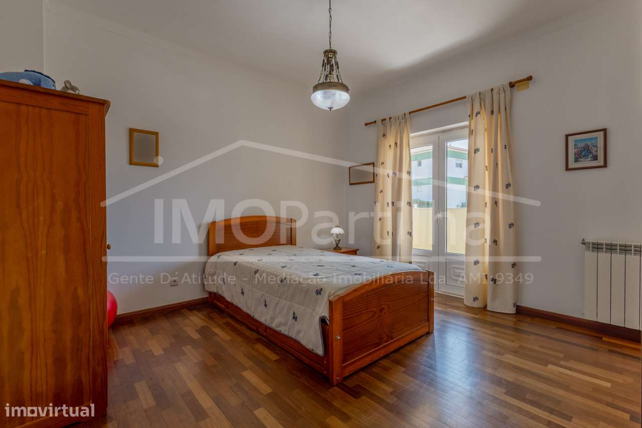 Moradia T5 em Montesouros - Mafra-16