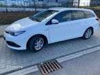 Toyota Auris - 1