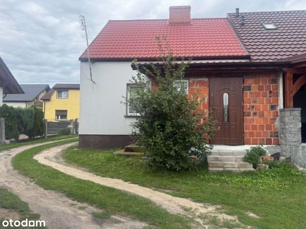 Dom zabudownie bliźniaczej na sptrzedaż Królików g-2