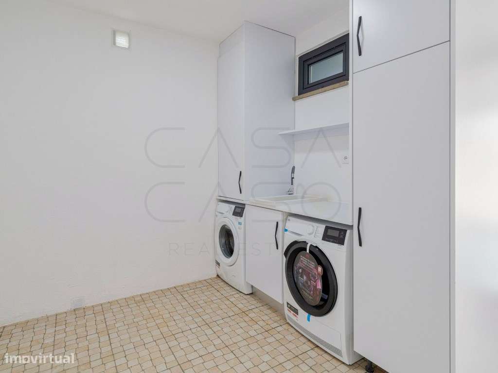 NOVO - Moradia de T4+2 no Bairro da Conceição-34