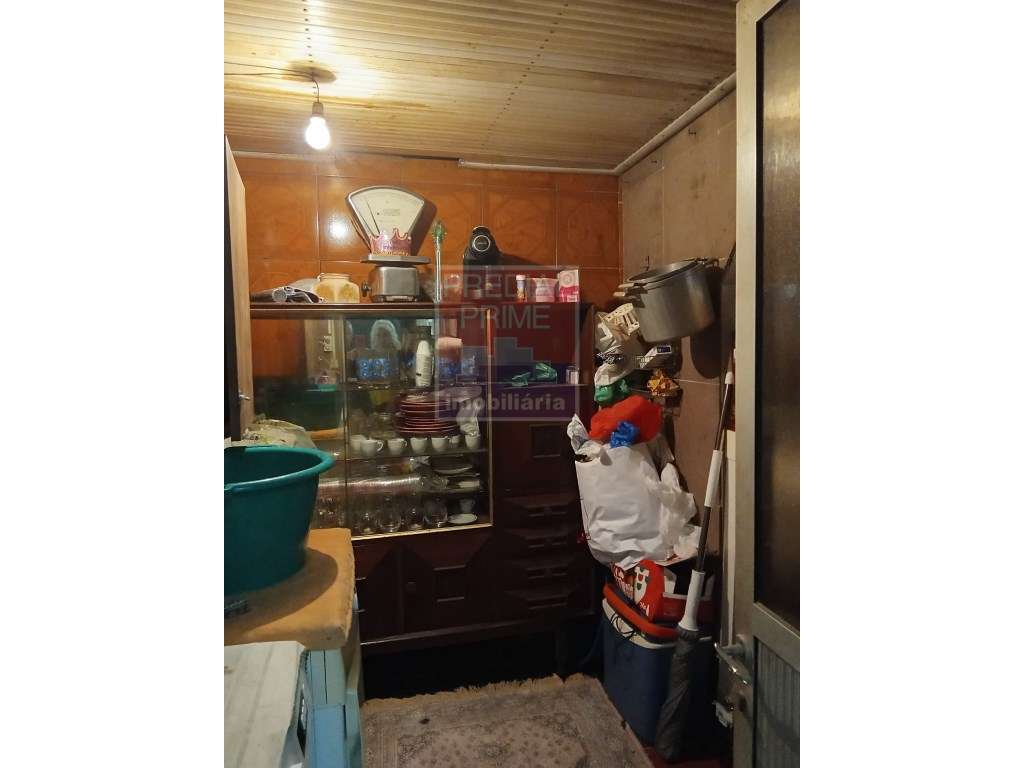 MORADIA TÉRREA EM SAO JOÃO DE LOURE-19