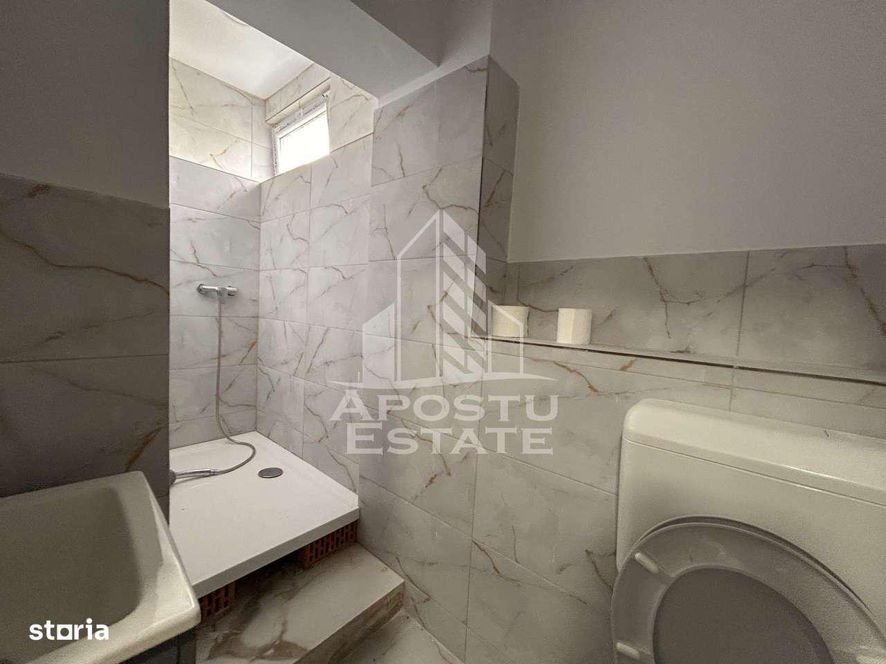 Clădire renovată 2025, 9 camere - Imagine principală: 5/12
