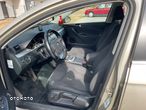 Volkswagen Passat 2.0 TDI Comfortline - 8