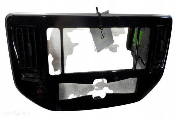 NISSAN NV200 2 Ramka Panel Środkowy Radia Kratki 687504FA0A 682604FA1A  /  Vw Passat B8 3G1858069D - 1