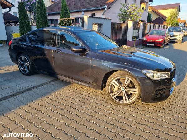 BMW Seria 7 740d xDrive - 17