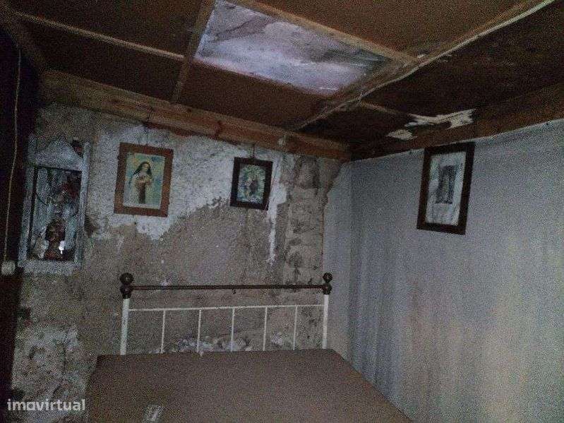 Moradia térrea para reabilitar - Grande imagem: 5/12