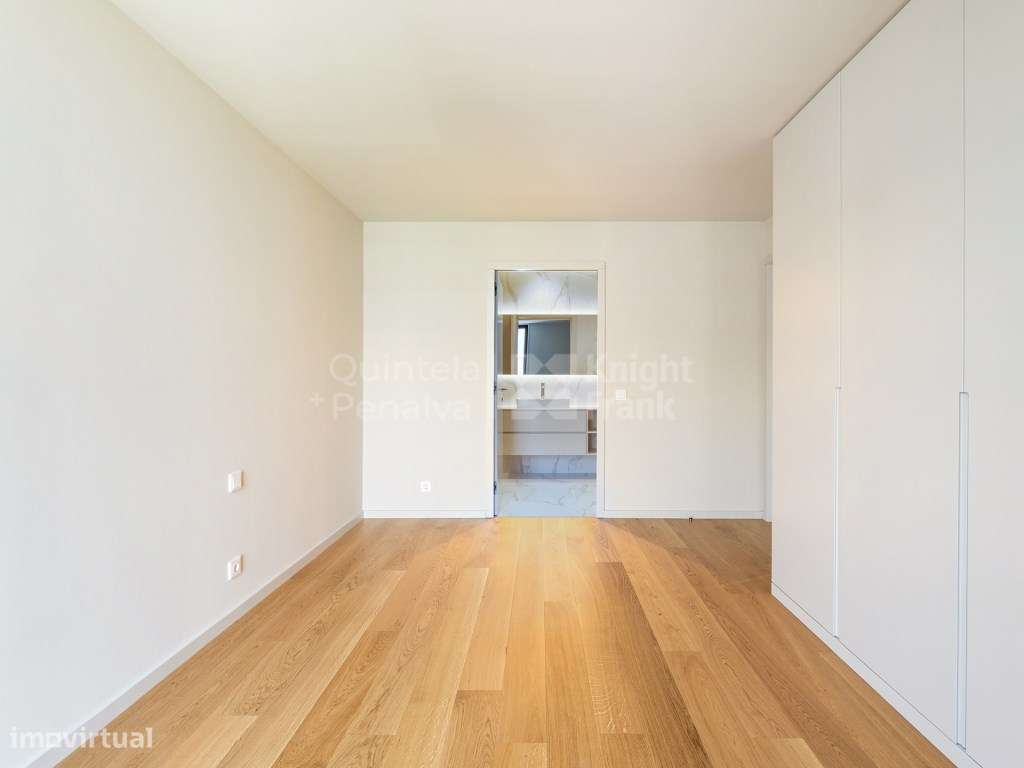 Apartamento T3 com varanda, nos Jardins d'Arrábida-19