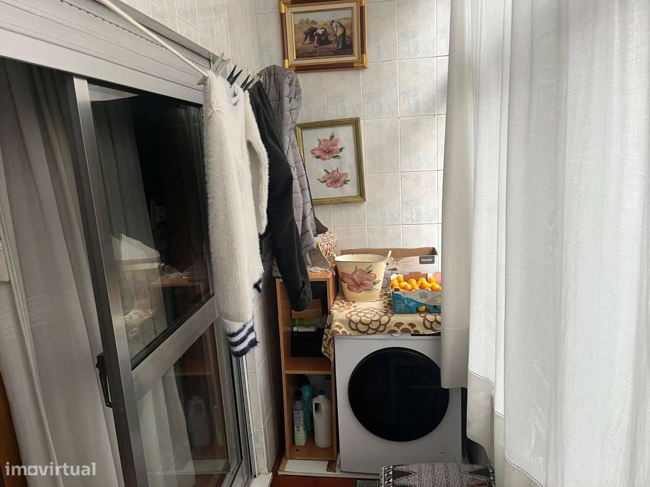 T2+1 com varandas, garagem e excelente localização - Grande imagem: 4/17