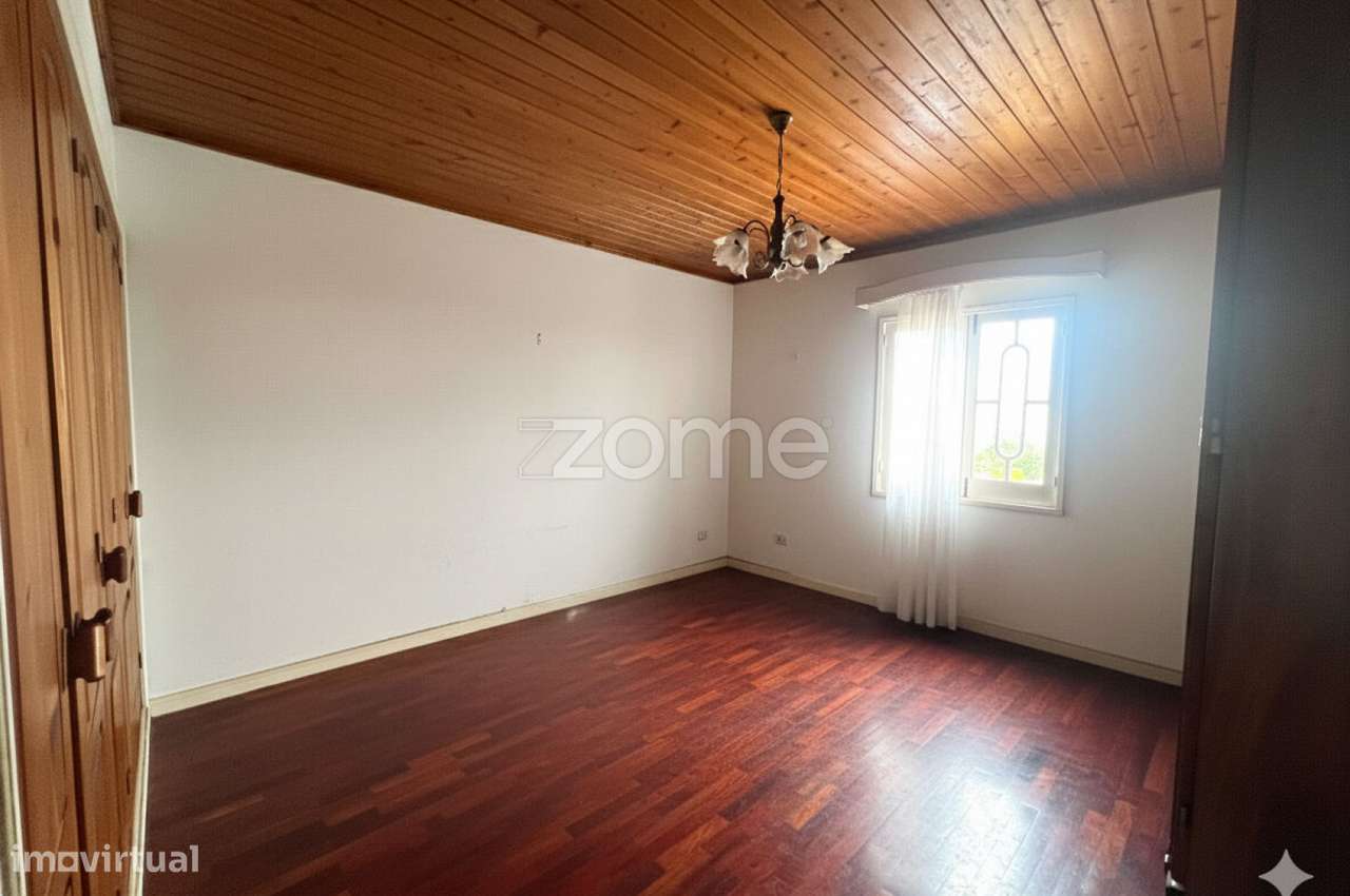 Moradia T4, Armazém e Escritório em Terreno de 2020 m² – Rabo de Pe... - Grande imagem: 5/28