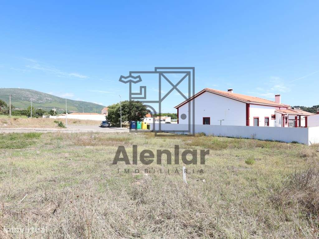 Lote para construção de Moraida - Abrigada-11