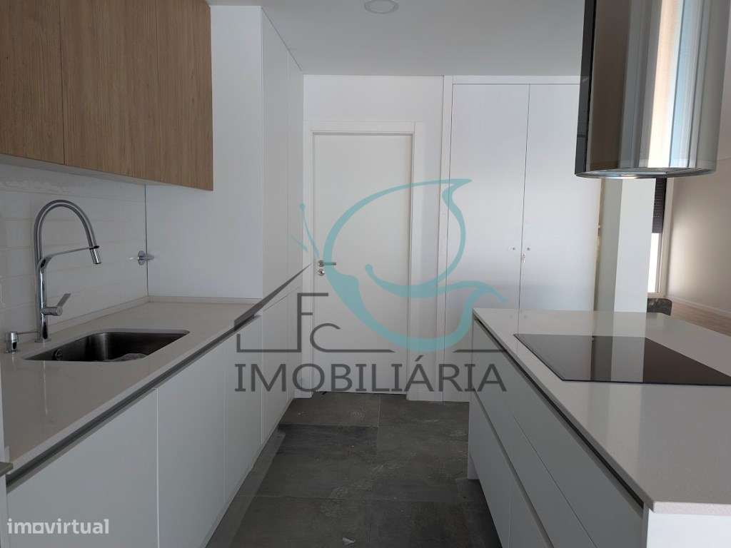Moradia T3 com acabamentos de Luxo e Piscina - Quinta da Amizade-23
