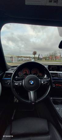 BMW Seria 3 335i xDrive M Sport - 25