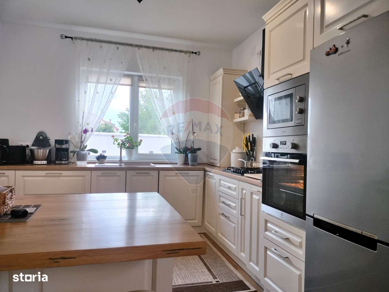 Casă cu 4 camere pe un singur nivel -Targu Mures (Sancraiu de Mures) - Imagine principală: 5/20