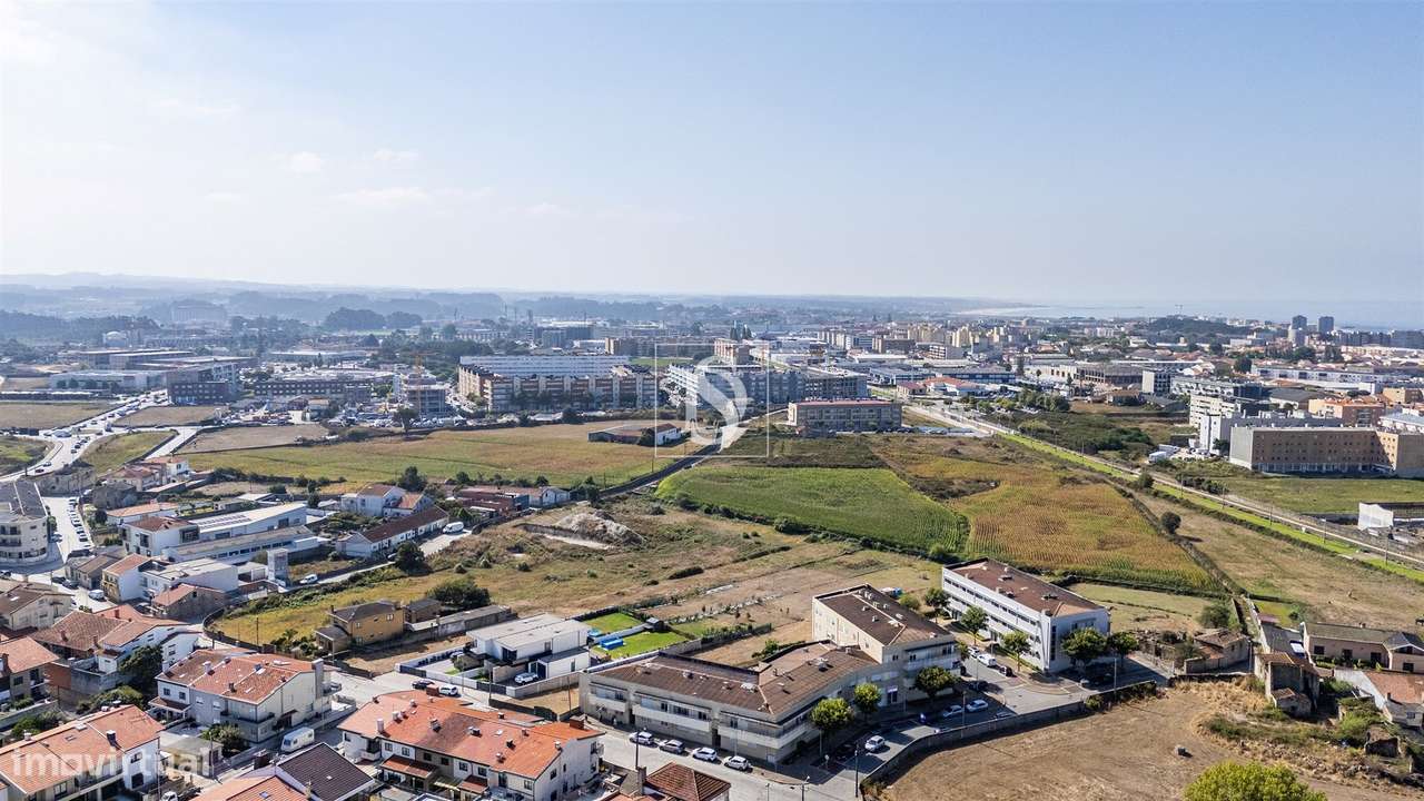T2+1, Remodelado, com Garagem Fechada, a 1,2 km da Praia — Vila do Con-42