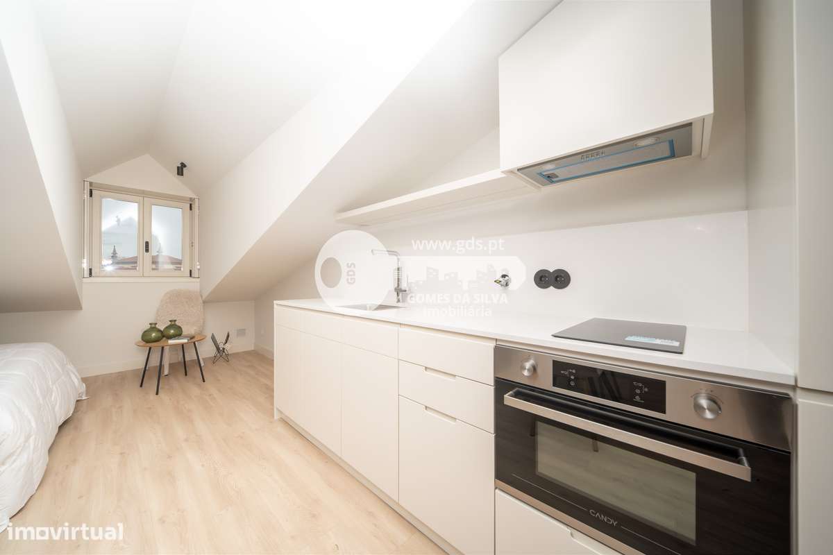 T0 Equipado e Mobilado no Centro de Braga-12