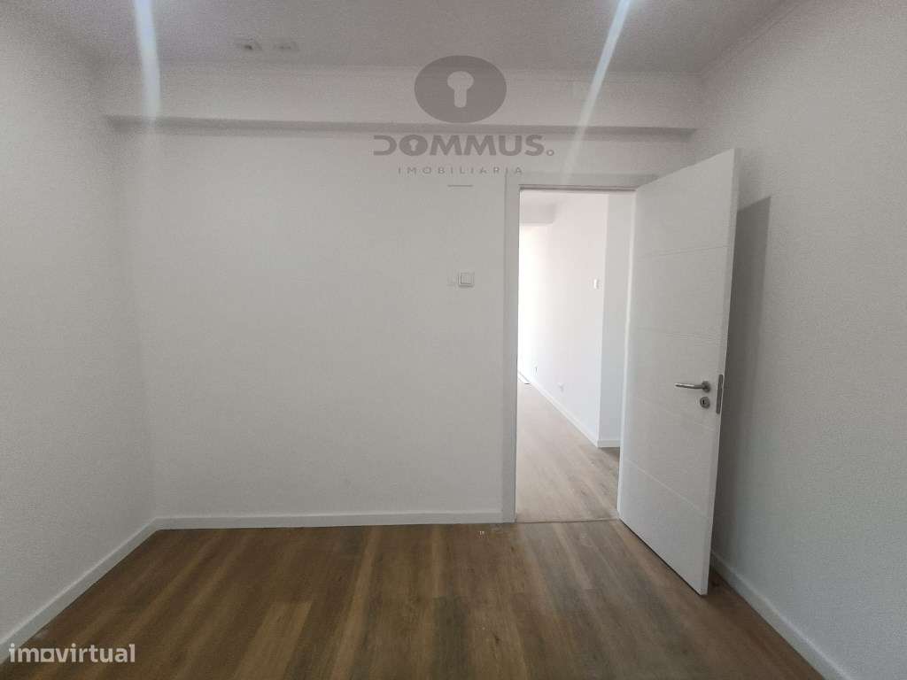 Apartamento T1 na Amadora Totalmente Remodelado-10