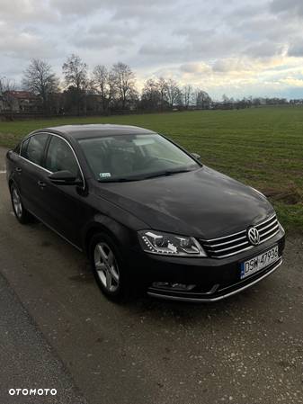 Volkswagen Passat 2.0 TDI DPF Highline - 6