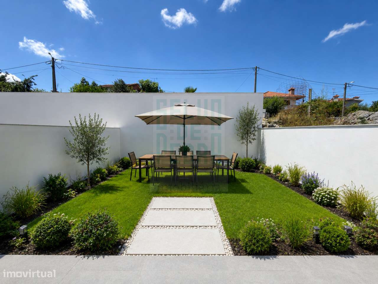 Última Moradia V4 de 3 Frentes com Garagem para 3 Viaturas | Vila Nov-26