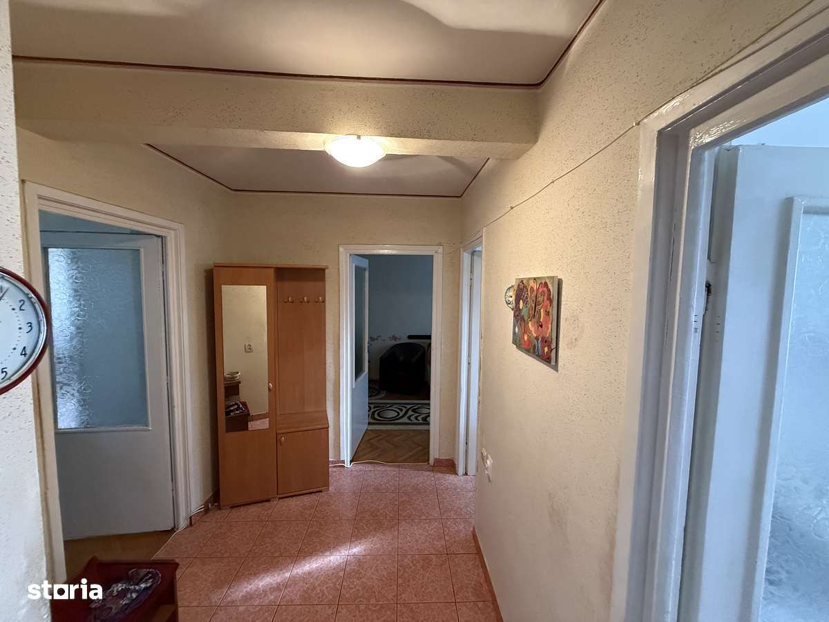 4 Camere Casa De Cultura Etaj 2/4 2.0-3