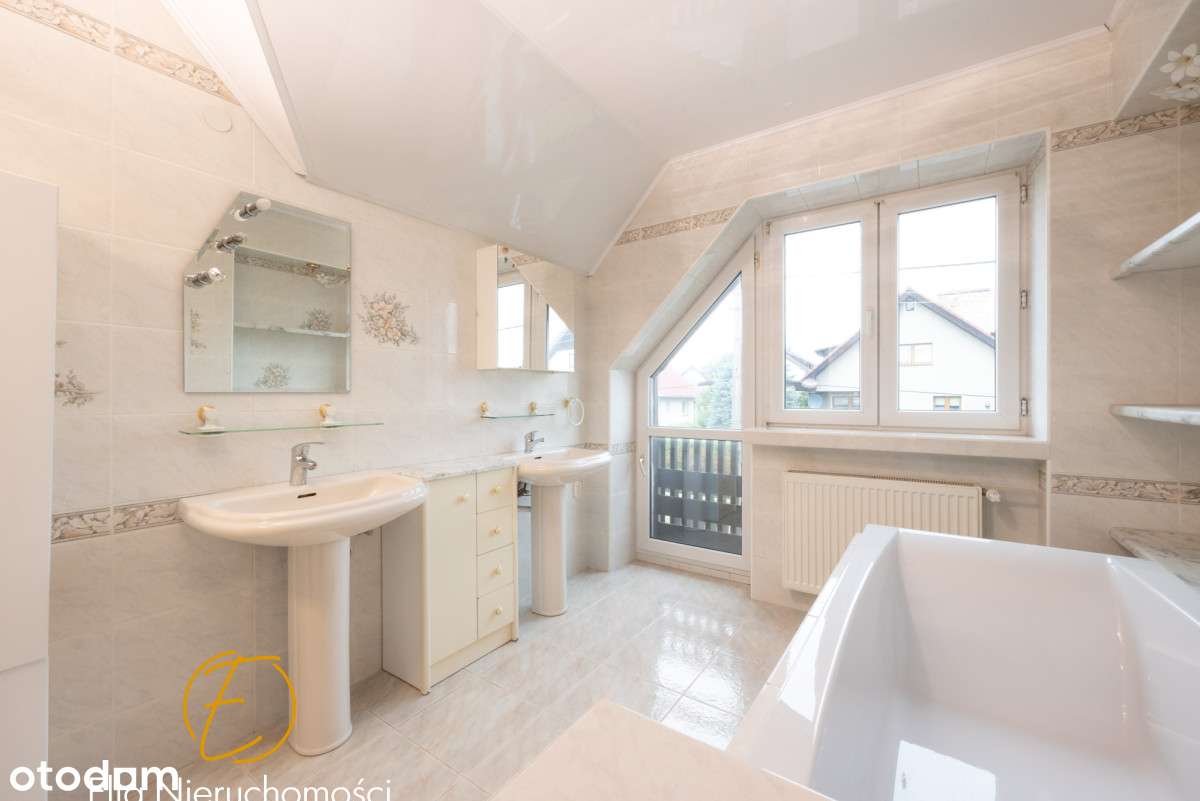 Przestronny dom wolnostojący Zabobrze-19