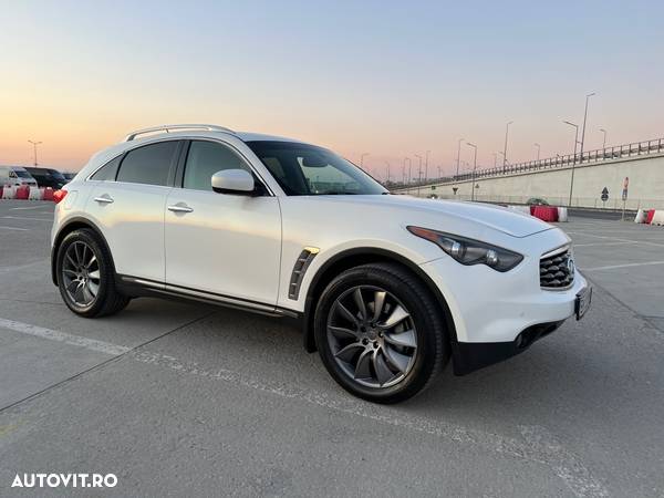 Infiniti FX 50 - 9