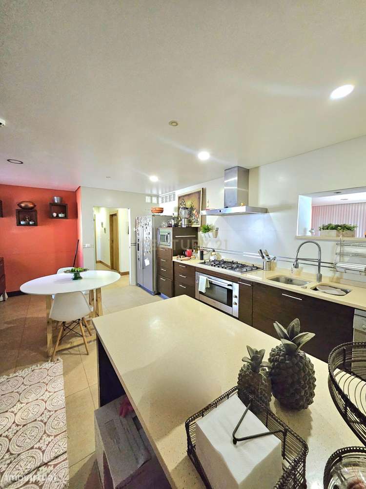 Moradia T4 em Águeda com , Garagem, jardim,quintal e uma excelente exp - Grande imagem: 4/49